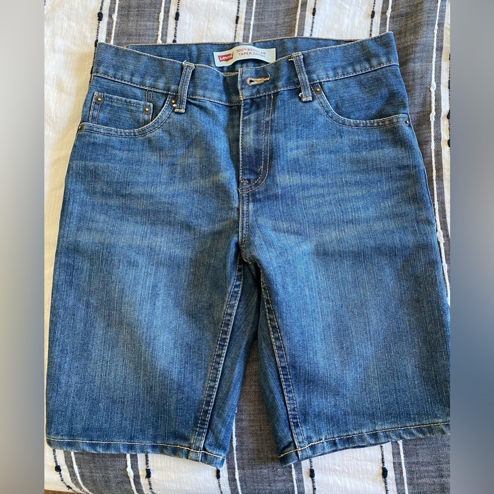 Boys Levi’s 502 Regular Taper Short